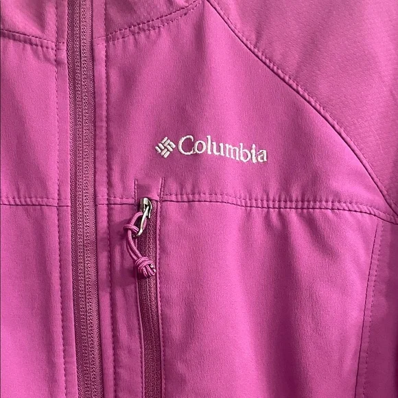 Columbia Women's Rain Jacket - Picture 2 of 9